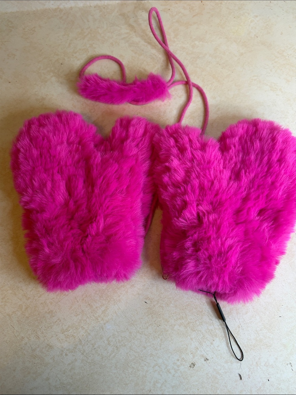 Tom and Eva Hot Pink Faux Fur Mittens Plush Winter Gloves NWOT